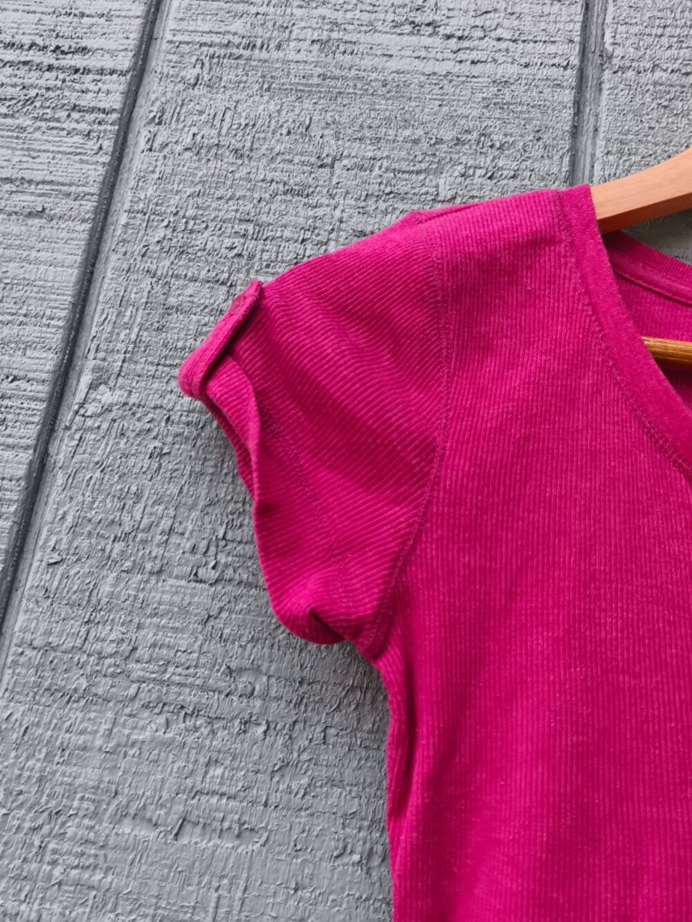 y2k Mudd Ribbed Short Sleeve Slim Fit Henley Tee sz S Pink Preppy Dainty Indie - Picture 2 of 8